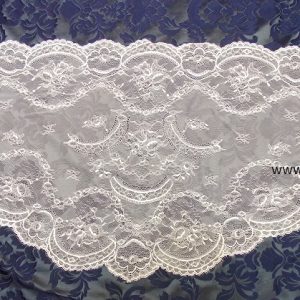 CHALINA/MANTILLA TRIANGULAR